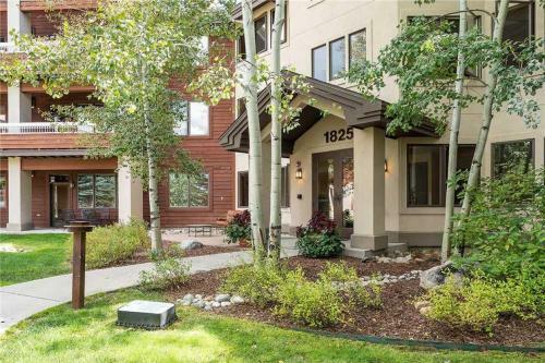 3204 Champagne Lodge, Trappeur's Crossing