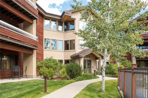 4203 Aspen Lodge, Trappeur's Crossing