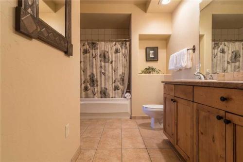2110 Timberline Lodge, Trappeur's Crossing