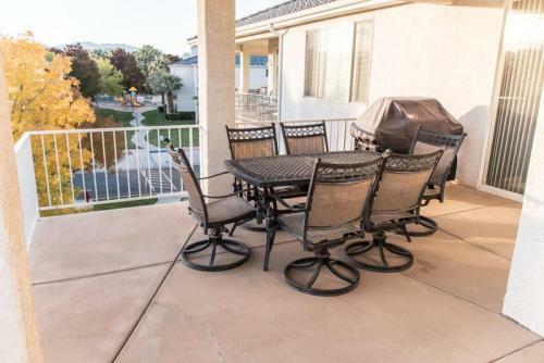 1714 Lp Elevator Access, Pack N` Play, High Chair, Stroller, Games, Pool Views And More