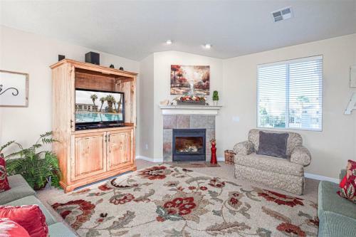 1714 Lp Elevator Access, Pack N` Play, High Chair, Stroller, Games, Pool Views And More