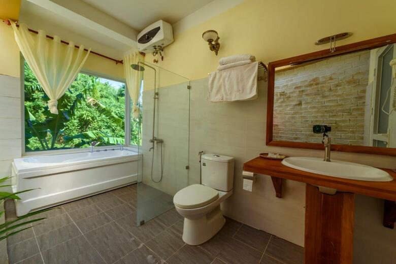 Hotel Mango Beach Resort