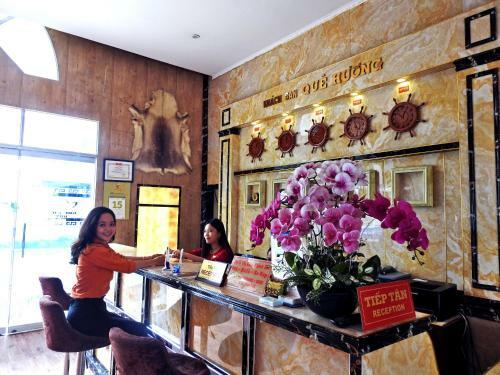 Que Huong Hotel
