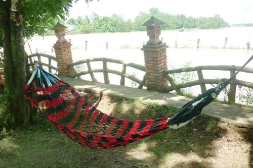 Ut Thuy Homestay