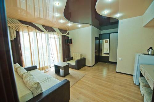 Hostal Guest House Elena On Shmidt Street