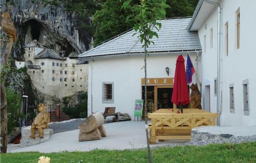 Two-bedroom Holiday Home In Vrhnika
