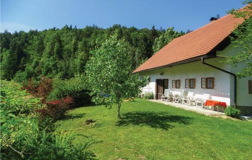 Two-bedroom Holiday Home In Vrhnika