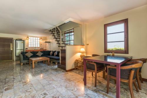 Eco Valley Lodge