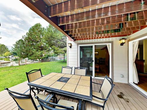 474 Capri Dr Home