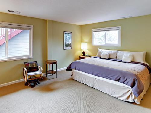 474 Capri Dr Home