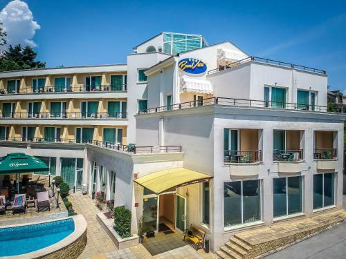 Benvita Hotel