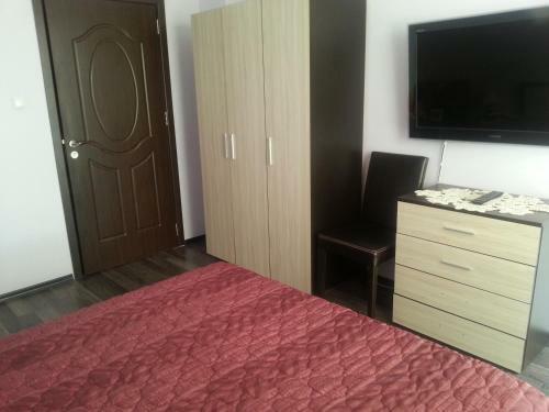 Hostal Guest House Emi