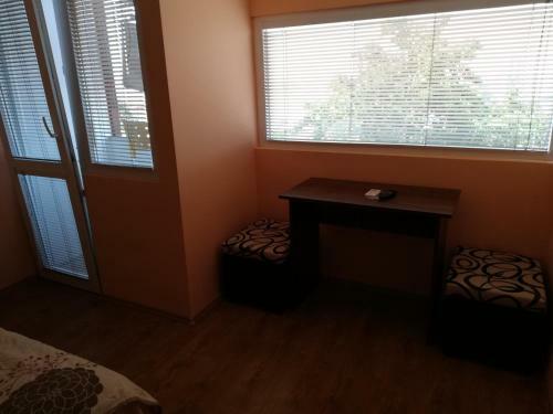 Hostal Guest House Emi