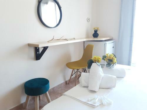 Hostal Poseidon Rooms
