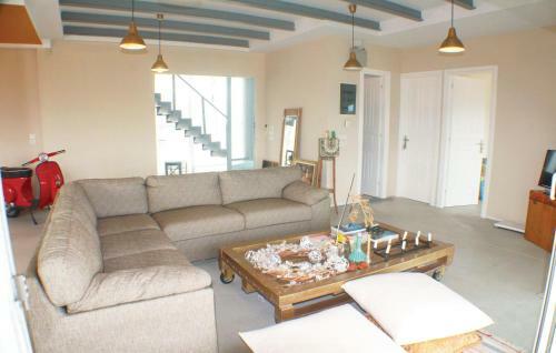 Four-bedroom Holiday Home In Ancient Sikyona