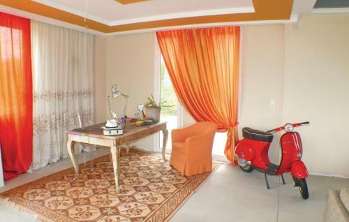 Four-bedroom Holiday Home In Ancient Sikyona