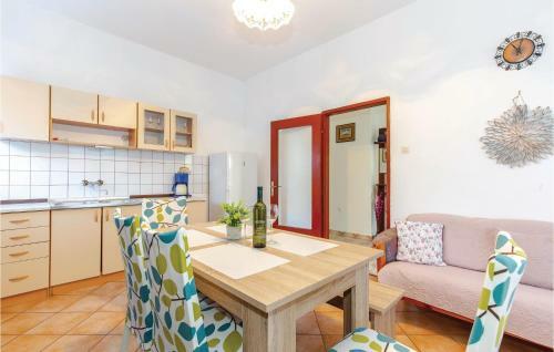 Two-bedroom Apartment In Novi Vinodolski