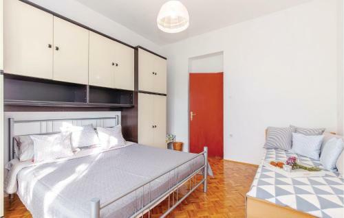 Two-bedroom Apartment In Novi Vinodolski
