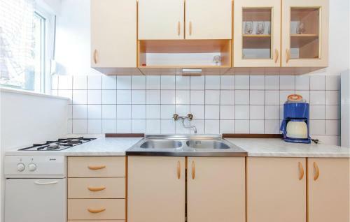 Two-bedroom Apartment In Novi Vinodolski