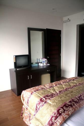 Tiara Bunga Hotel & Villa