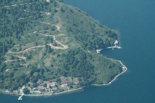 Tiara Bunga Hotel & Villa