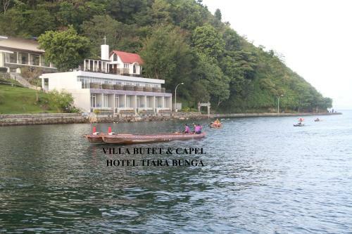 Tiara Bunga Hotel & Villa