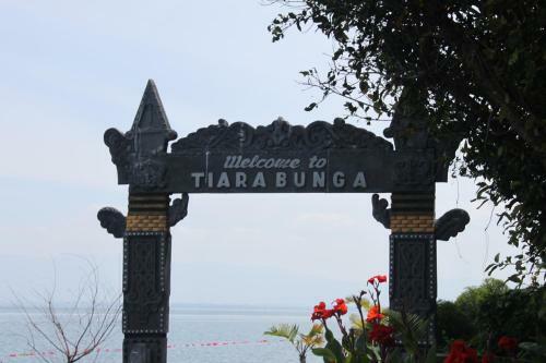 Tiara Bunga Hotel & Villa