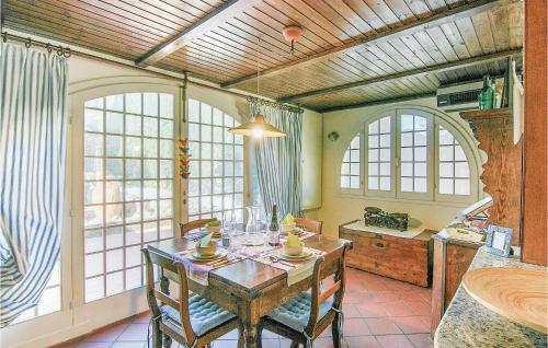 Four-bedroom Holiday Home In Massarosa -lu-