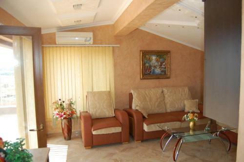 Kedar Apartments