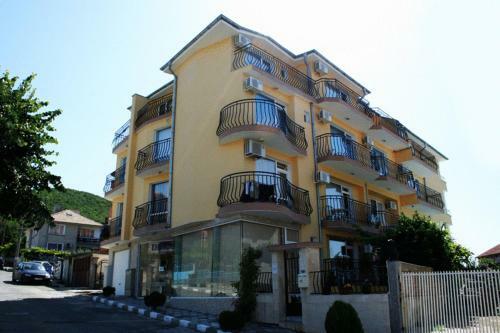 Dirossi Hotel