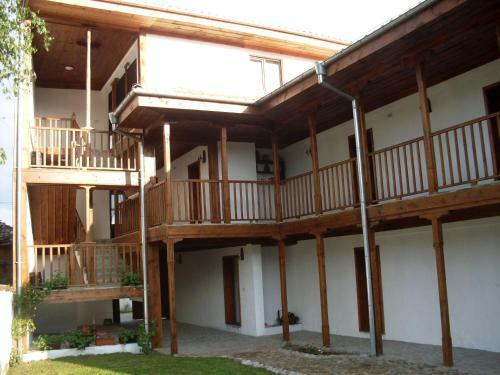 Hostal Tsutsovi House