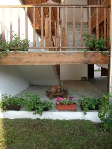 Hostal Tsutsovi House