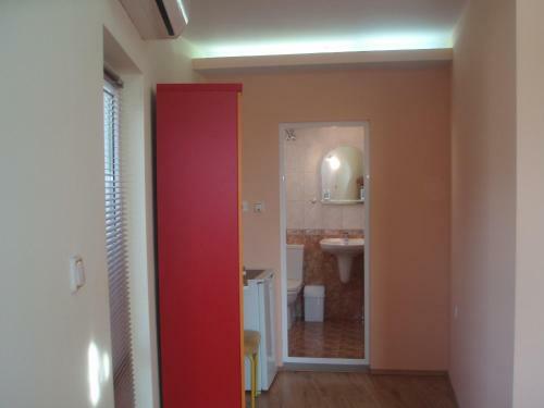Hostal Mania Guest House