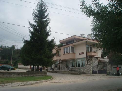 Hostal Mania Guest House