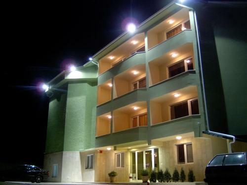 Paralax Hotel