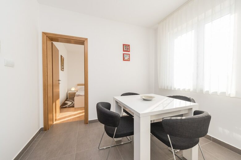 Apartments Kljajic