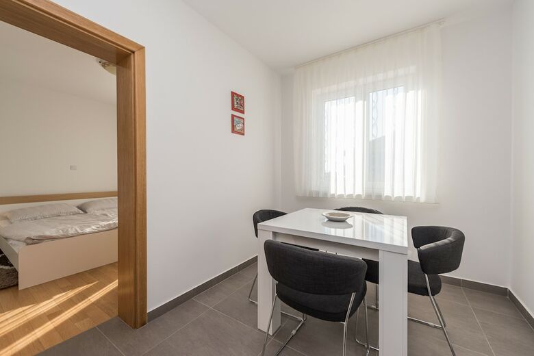 Apartments Kljajic