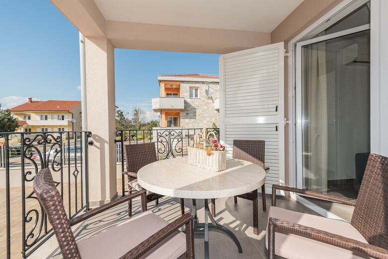 Apartments Kljajic