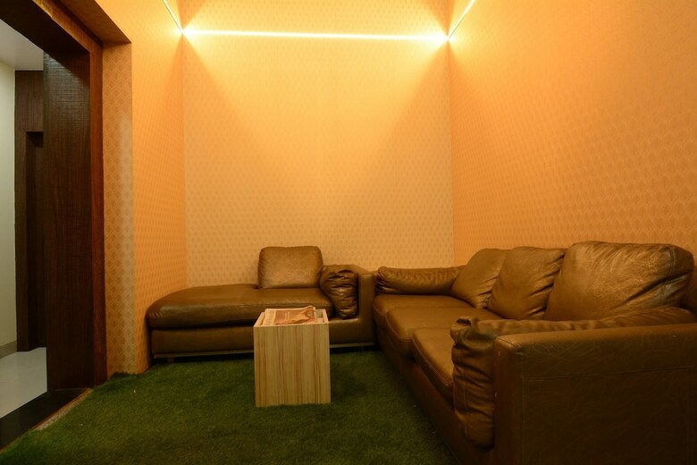Capital O 61317 Hotel Gandharva Residency