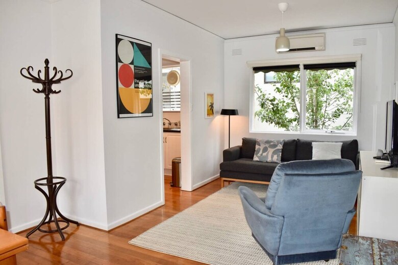 Charming 1 Bedroom Apartment In Leafy Green Hawthorn
