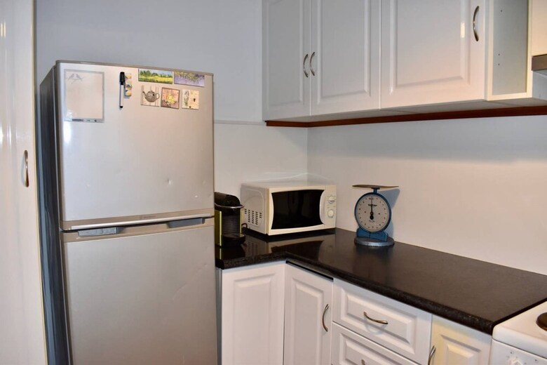 Charming 1 Bedroom Apartment In Leafy Green Hawthorn