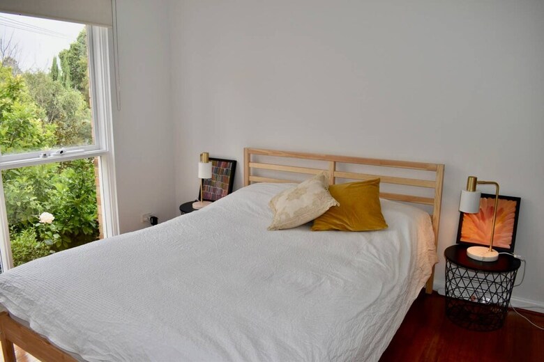 Charming 1 Bedroom Apartment In Leafy Green Hawthorn