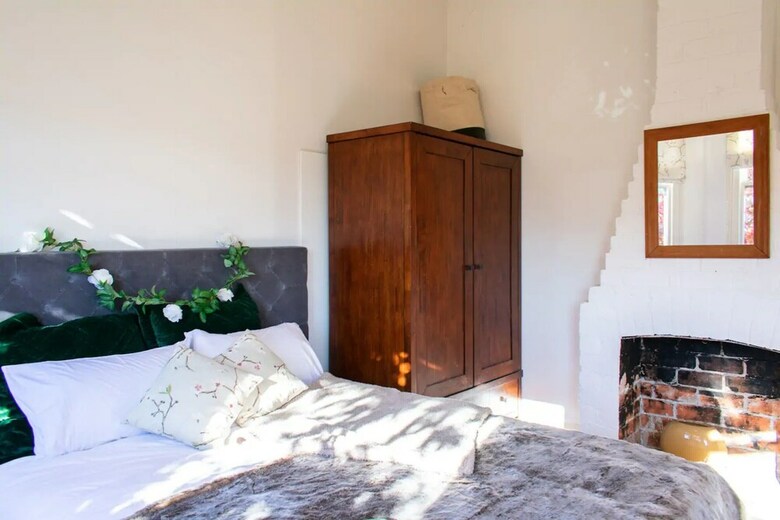 Characterful 2 Bedroom Ponsonby Villa With Private Garden