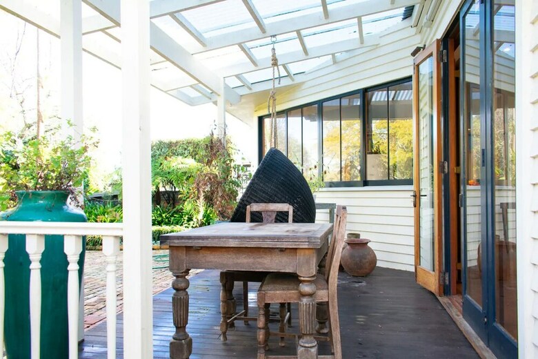 Characterful 2 Bedroom Ponsonby Villa With Private Garden