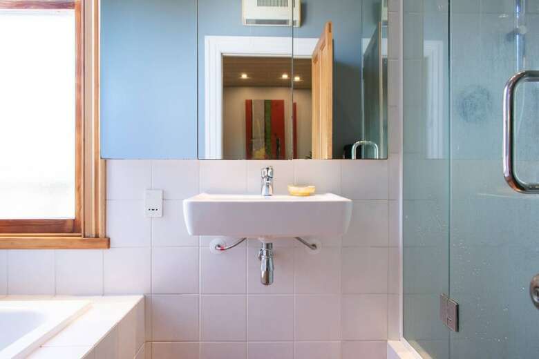 Characterful 2 Bedroom Ponsonby Villa With Private Garden
