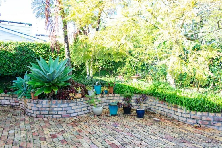 Characterful 2 Bedroom Ponsonby Villa With Private Garden