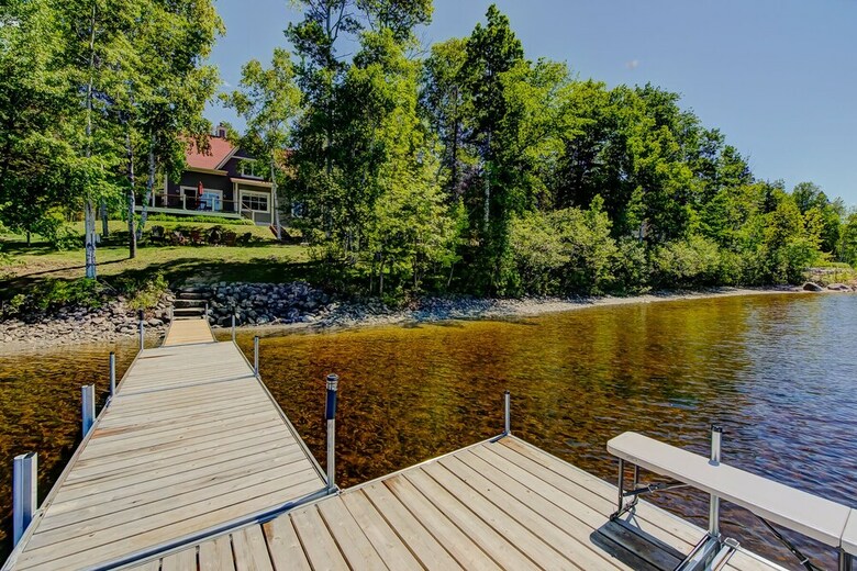 Chalet La Nouvelle-angleterre Sur Le Lac, Quai