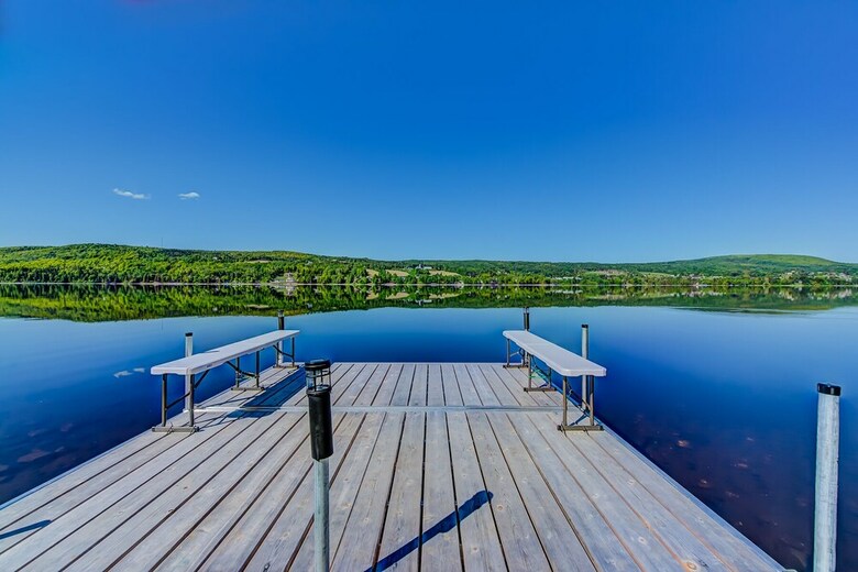 Chalet La Nouvelle-angleterre Sur Le Lac, Quai
