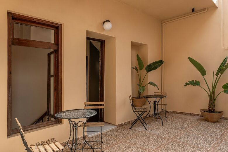 Hotel Old Town Suites