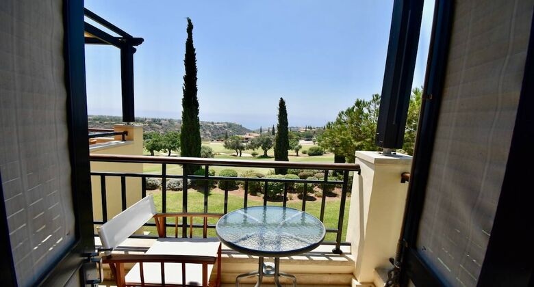 Apartment B11 - Hera